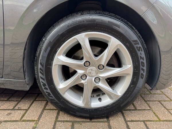 Used Peugeot 208 2014 for sale - 73990841: Photo 17
