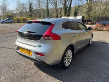 Used Volvo V40 2015 for sale - 74265870: Photo