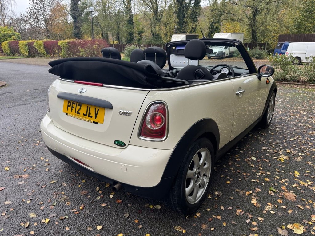 Used MINI Convertible 2012 for sale - 76509403: Photo 4