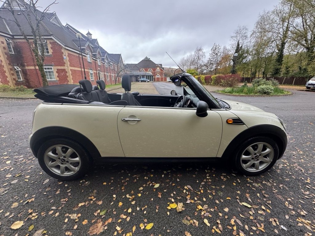 Used MINI Convertible 2012 for sale - 76509403: Photo 5