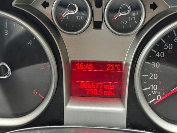 Used Ford Kuga 2011 for sale - 75986583: Photo 16
