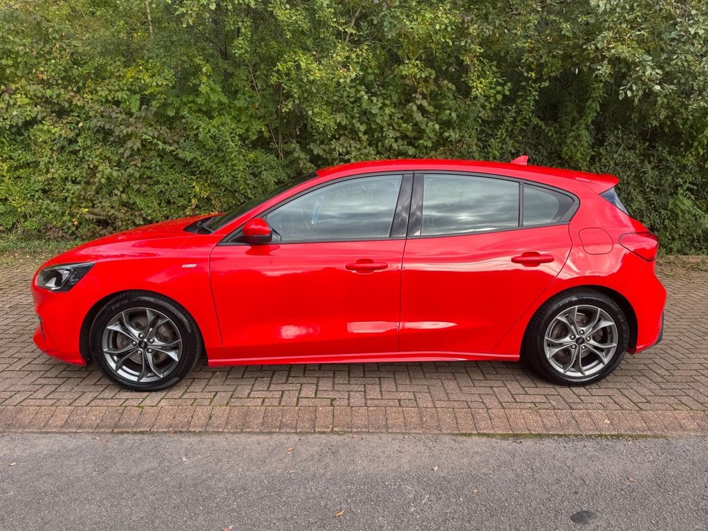 Used Ford Focus 2019 for sale - 76119017: Photo 2