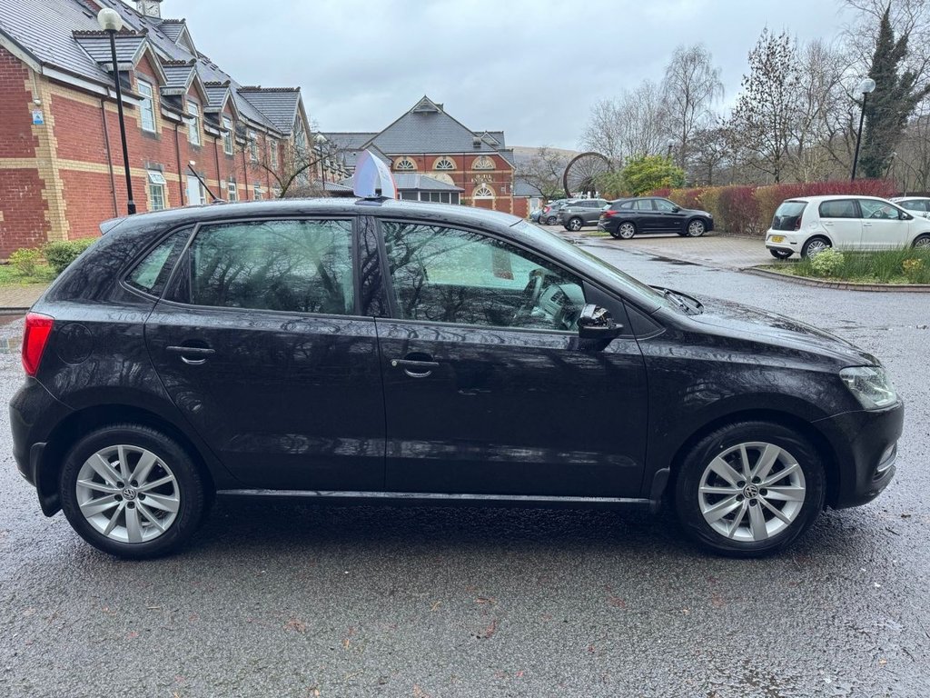 Used Volkswagen Polo 2015 for sale - 77302029: Photo 7