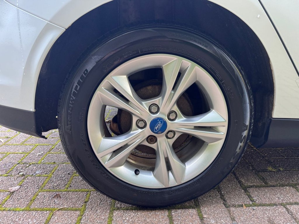 Used Ford Focus 2012 for sale - 76106120: Photo 15