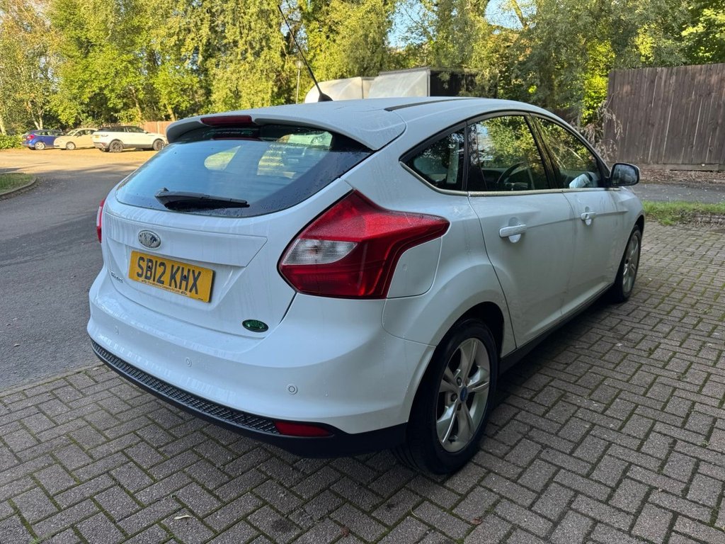 Used Ford Focus 2012 for sale - 76106120: Photo 4