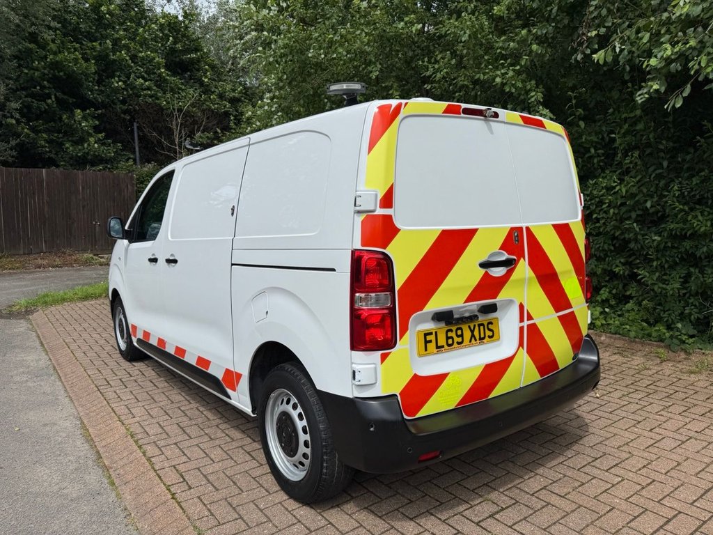 Used Vauxhall Vivaro 2019 for sale - 77668798: Photo 3