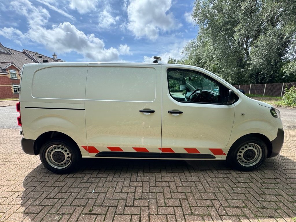 Used Vauxhall Vivaro 2019 for sale - 77668798: Photo 5