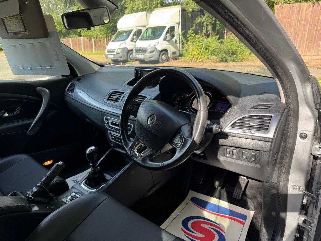 Used Renault Megane 2015 for sale - 76105530: Photo 10