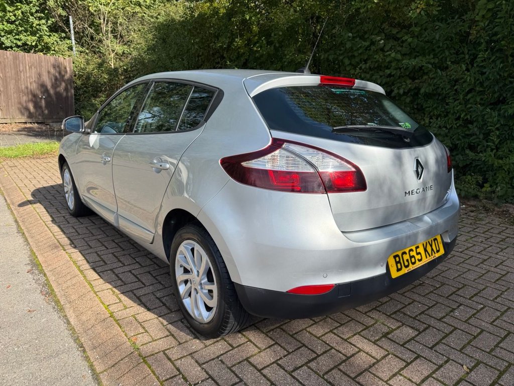 Used Renault Megane 2015 for sale - 76105530: Photo 3