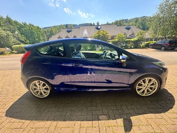 Used Ford Fiesta 2013 for sale - 78702531: Photo