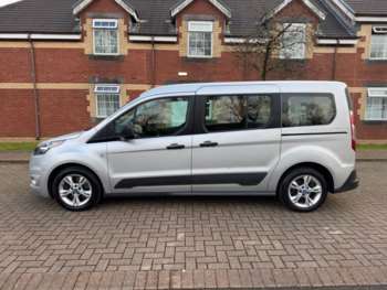 Used Ford Grand Tourneo Connect 2017 for sale - 74517490: Photo