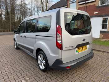 Used Ford Grand Tourneo Connect 2017 for sale - 74517490: Photo