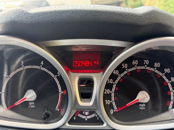 Used Ford Fiesta 2012 for sale - 75433328: Photo 9