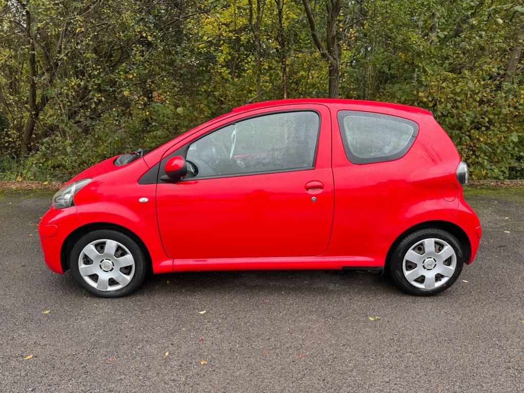 Used Toyota AYGO 2009 for sale - 76417904: Photo 2
