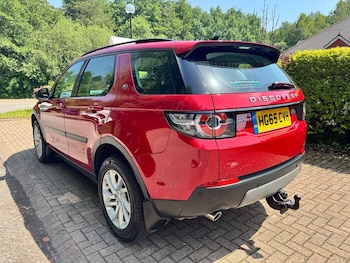 Used Land Rover Discovery Sport 2015 for sale - 78995967: Photo