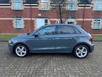 Used Audi A1 2015 for sale - 77188660: Photo