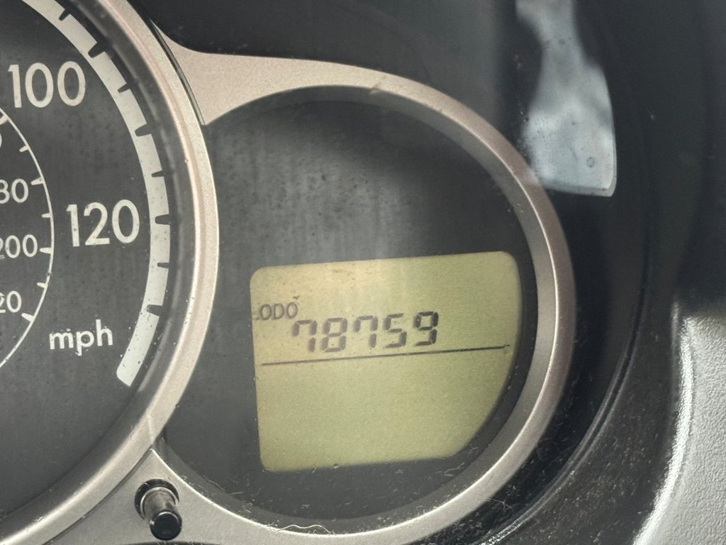 Used Mazda Mazda2 2011 for sale - 76724472: Photo 15