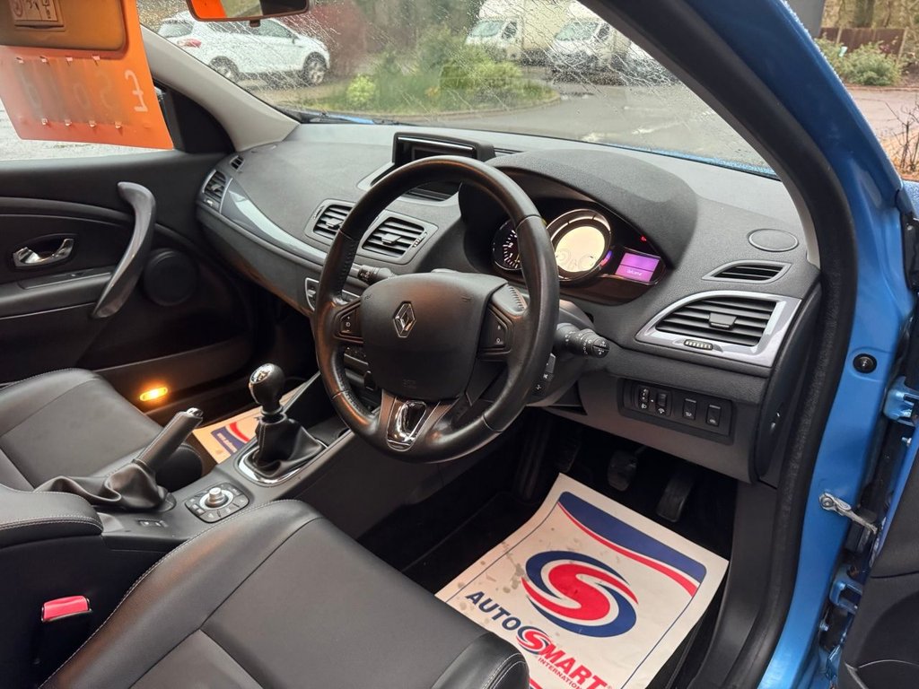 Used Renault Megane 2015 for sale - 77276015: Photo 10