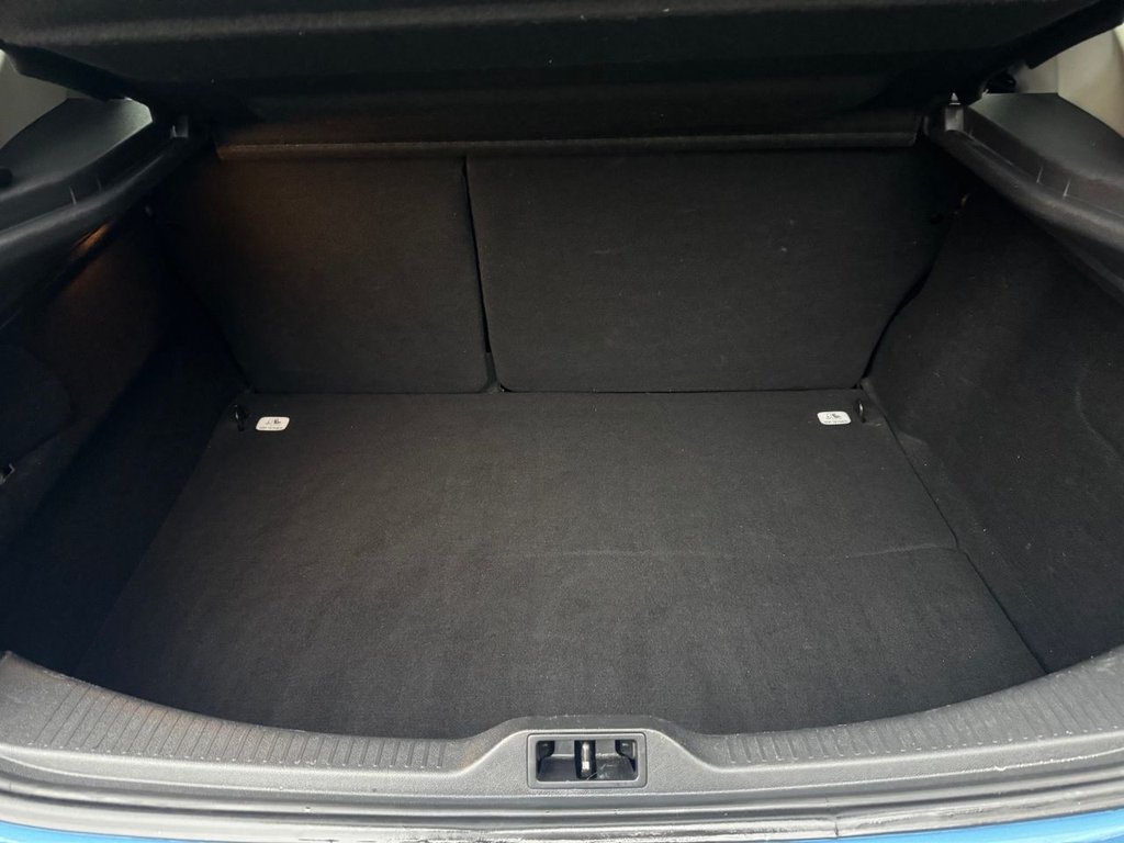 Used Renault Megane 2015 for sale - 77276015: Photo 9