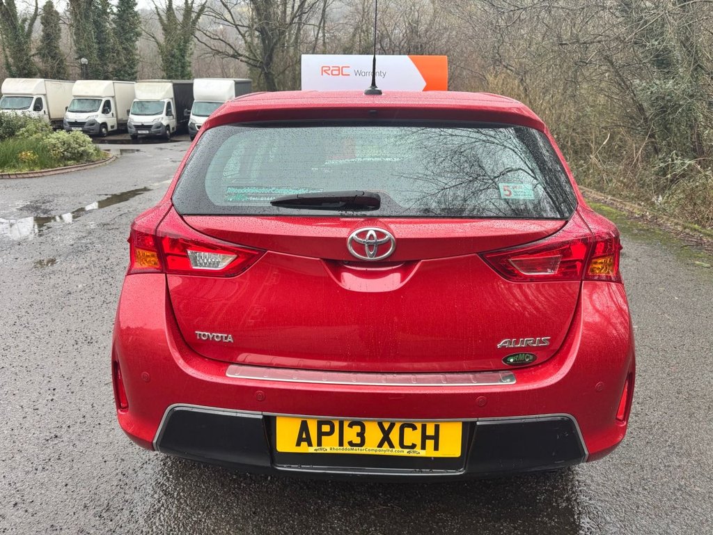 Used Toyota Auris 2013 for sale - 77451854: Photo 11