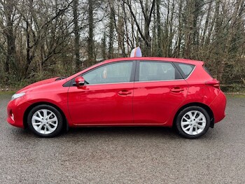 Used Toyota Auris 2013 for sale - 77451854: Photo