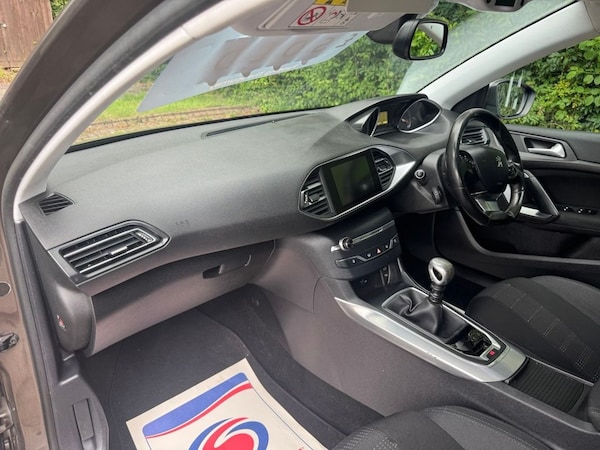 Used Peugeot 308 2015 for sale - 75320537: Photo 9