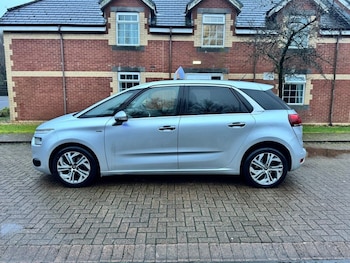 Used Citroen C4 Picasso 2014 for sale - 77507649: Photo