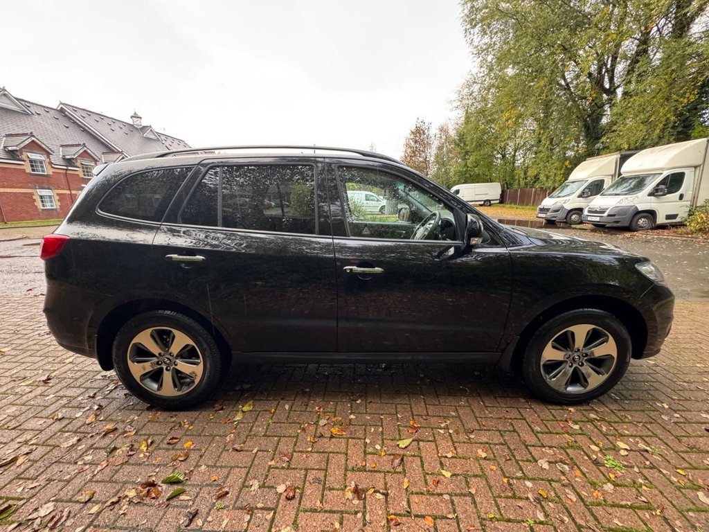 Used Hyundai Santa Fe 2012 for sale - 76323397: Photo 4