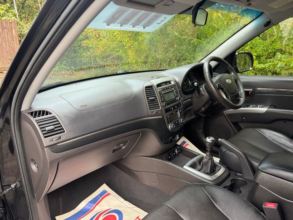 Used Hyundai Santa Fe 2012 for sale - 76323397: Photo 8