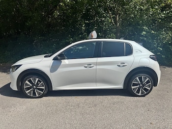 Used Peugeot 208 2021 for sale - 79632530: Photo