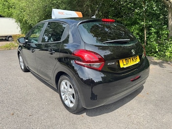 Used Peugeot 208 2017 for sale - 78908048: Photo