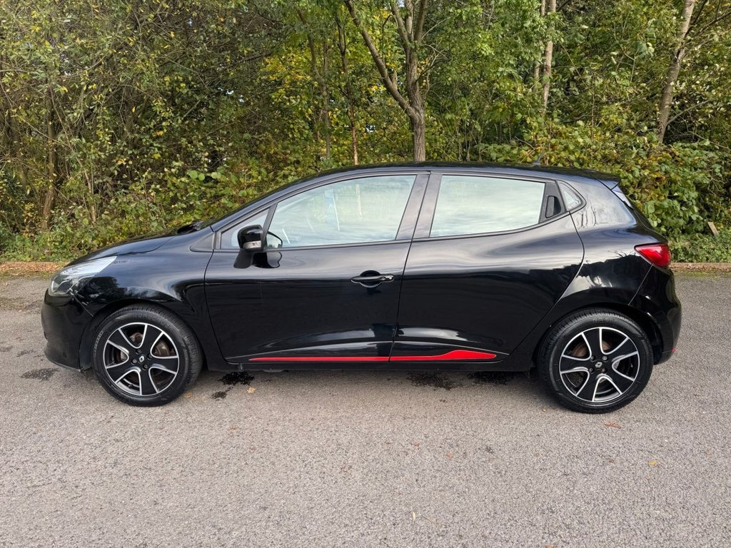 Used Renault Clio 2016 for sale - 76385931: Photo 2
