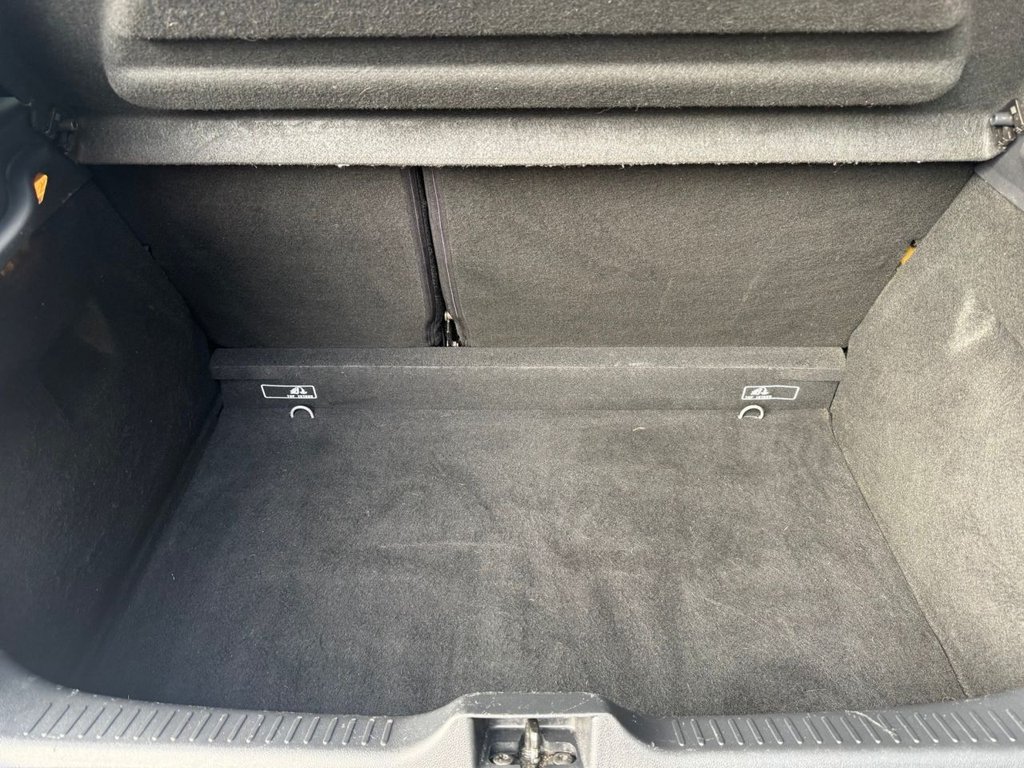 Used Renault Clio 2016 for sale - 76385931: Photo 9