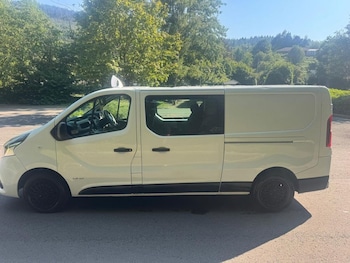 Used Renault Trafic 2015 for sale - 79155192: Photo