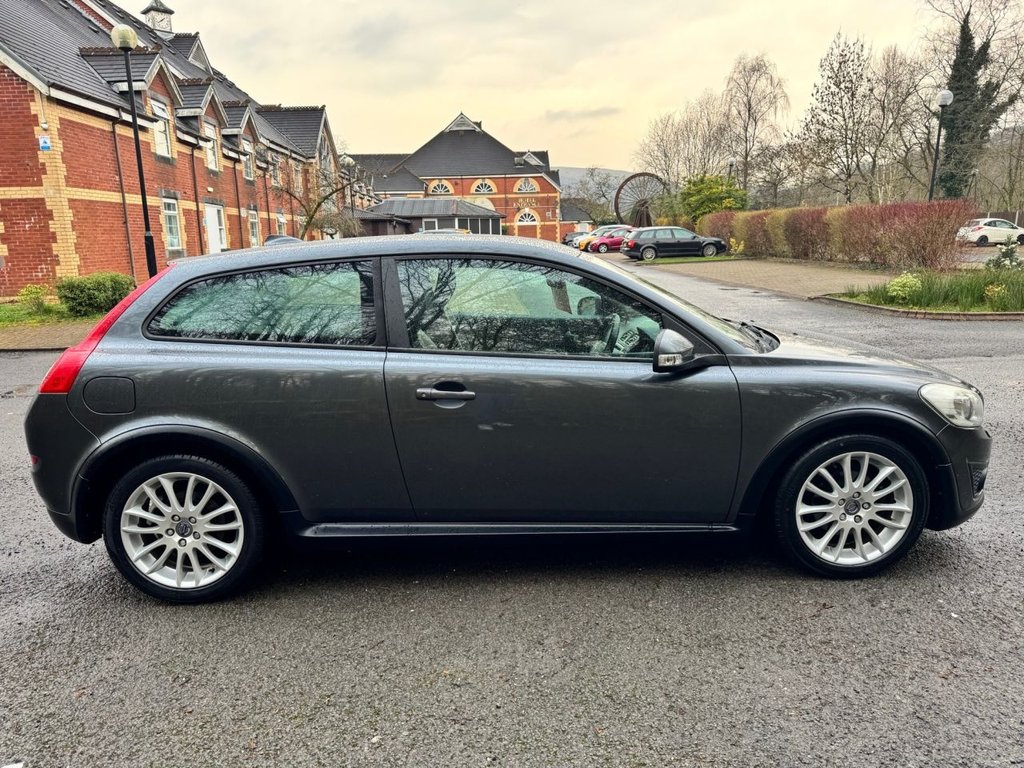 Used Volvo C30 2011 for sale - 77765098: Photo 5
