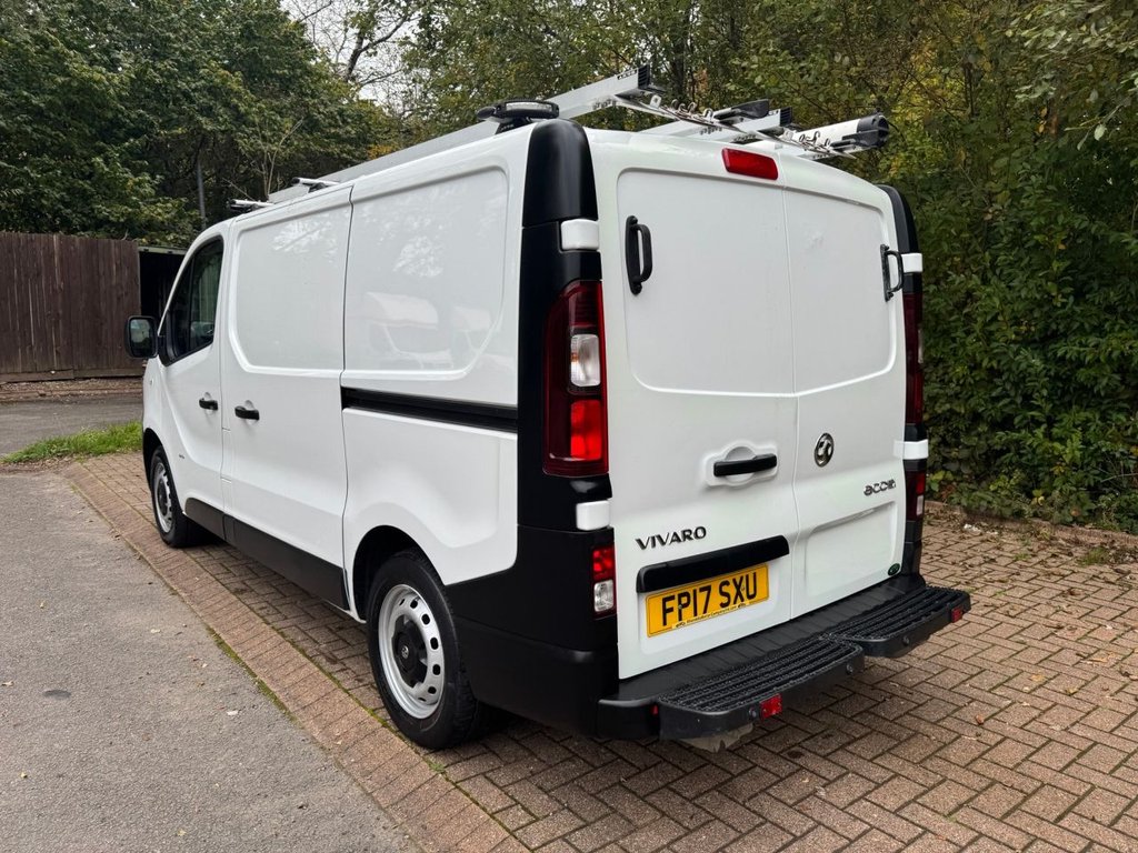 Used Vauxhall Vivaro 2017 for sale - 76291787: Photo 3
