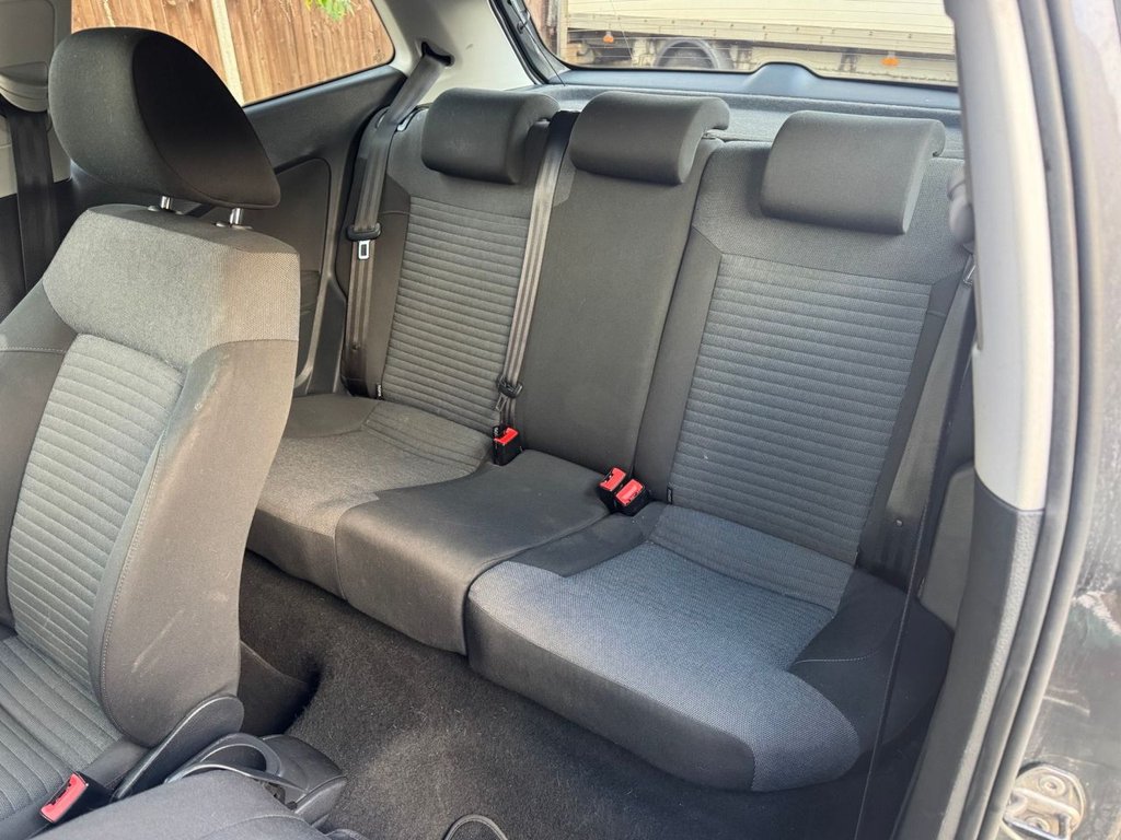 Used Volkswagen Polo 2010 for sale - 76739906: Photo 12