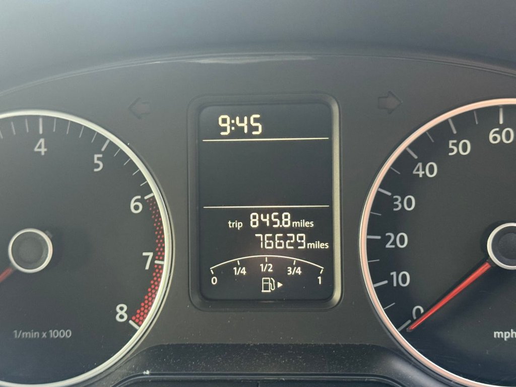 Used Volkswagen Polo 2010 for sale - 76739906: Photo 14