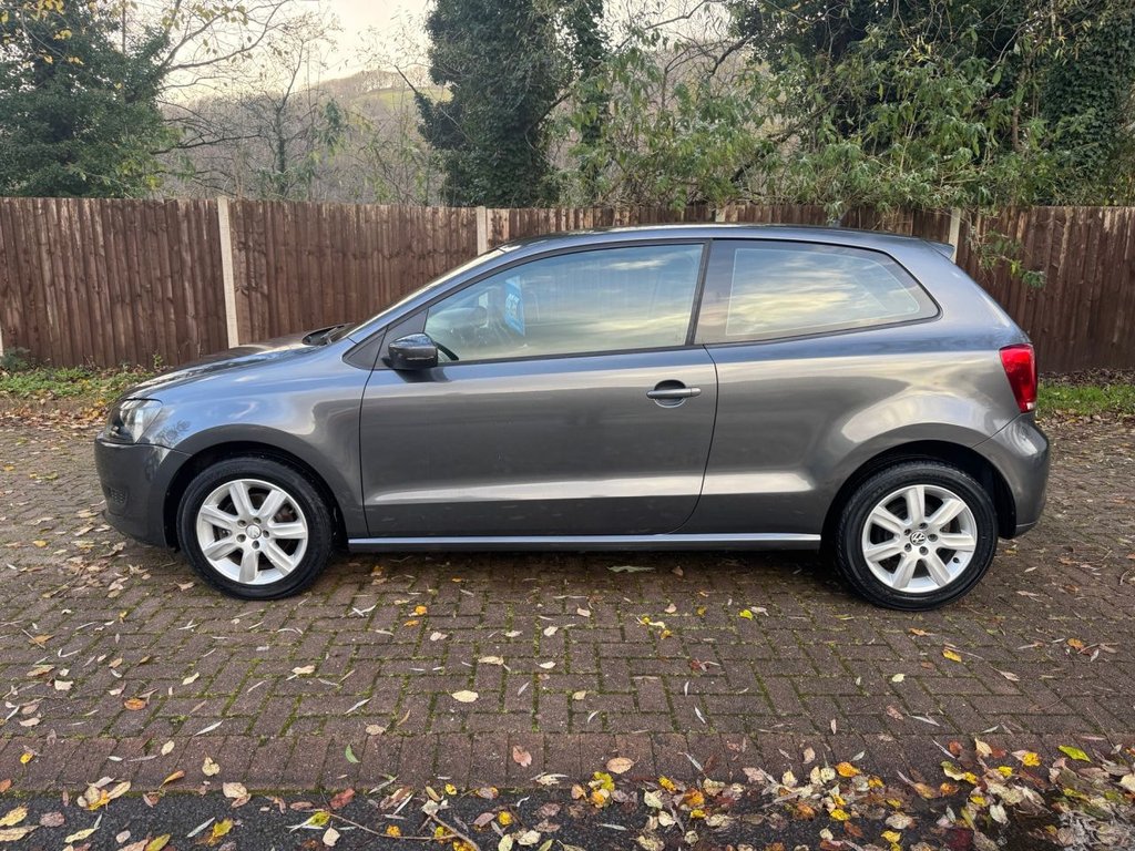 Used Volkswagen Polo 2010 for sale - 76739906: Photo 2