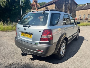 Used Kia Sorento 2006 for sale - 78986107: Photo
