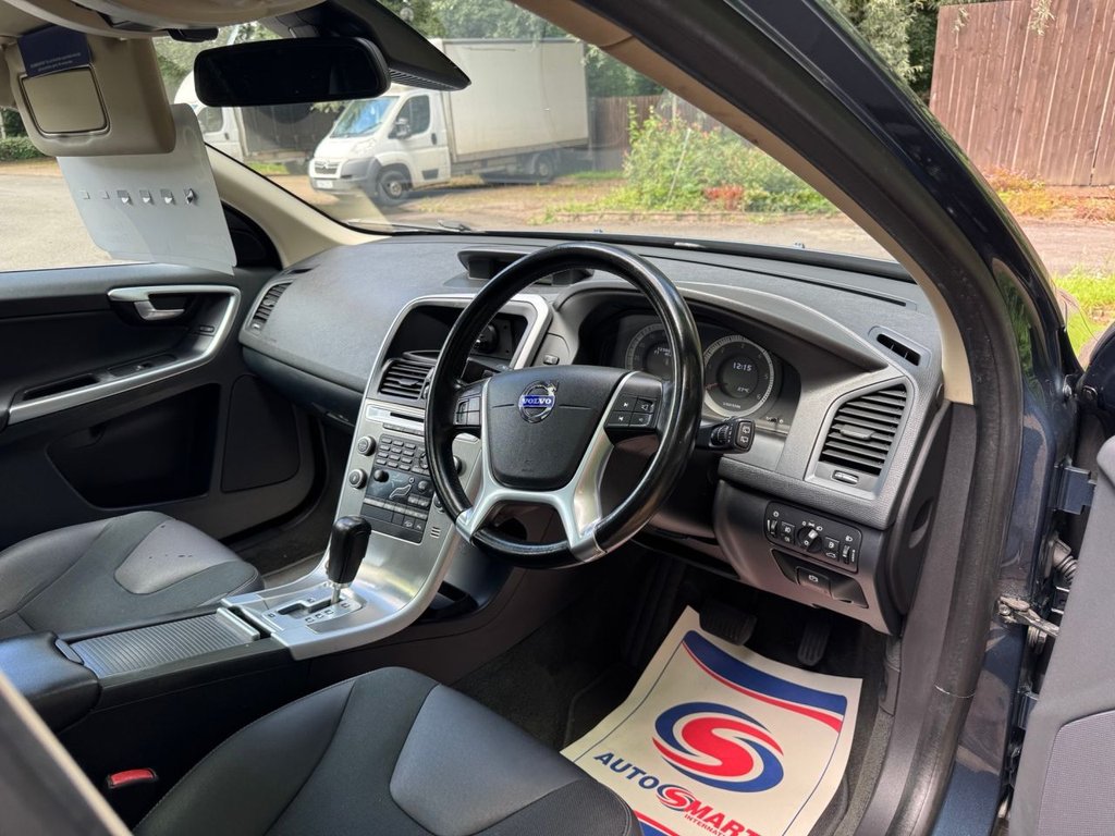 Used Volvo XC60 2010 for sale - 77463395: Photo 10