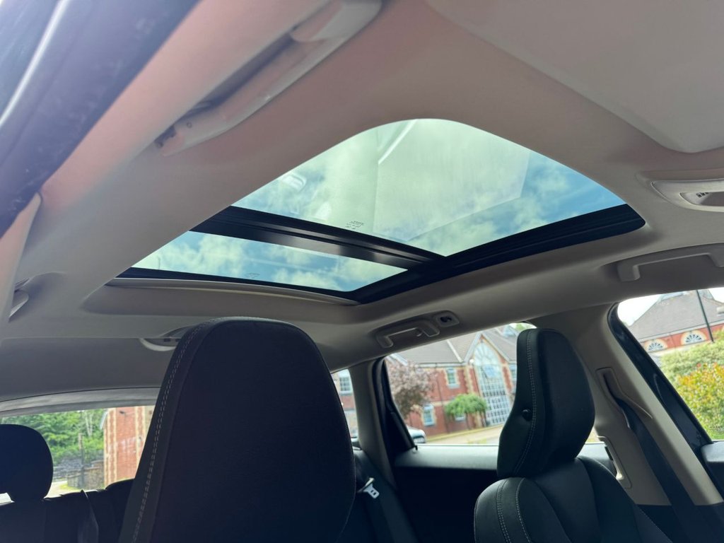 Used Volvo XC60 2010 for sale - 77463395: Photo 15