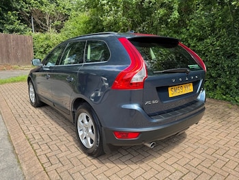 Used Volvo XC60 2010 for sale - 77463395: Photo