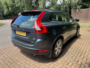 Used Volvo XC60 2010 for sale - 77463395: Photo