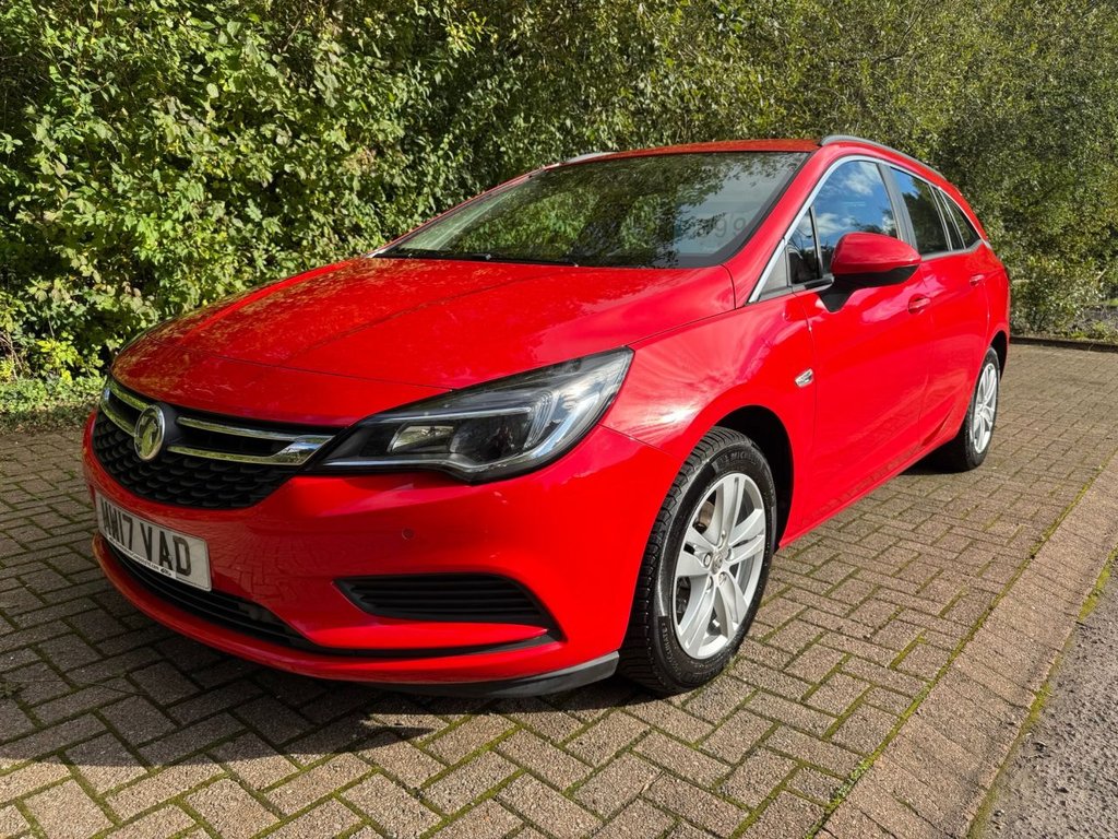 Used Vauxhall Astra 2017 for sale - 76210073: Photo 1