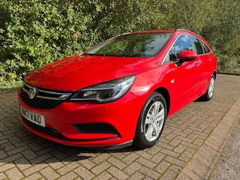 Used Vauxhall Astra 2017 for sale - 76210073: Photo