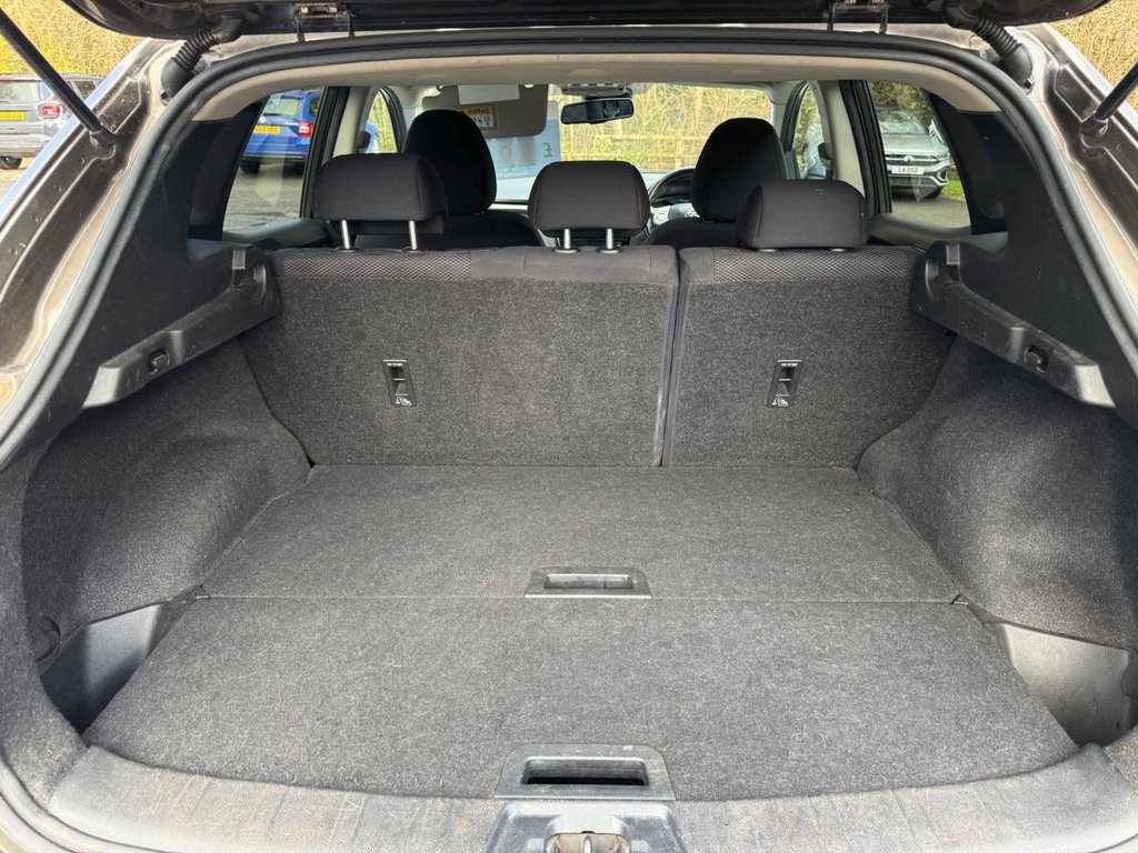 Used Nissan Qashqai 2014 for sale - 76751439: Photo 10