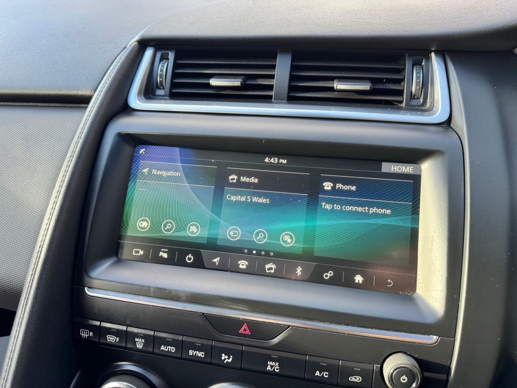 Used Jaguar E-Pace 2018 for sale - 77880117: Photo 19