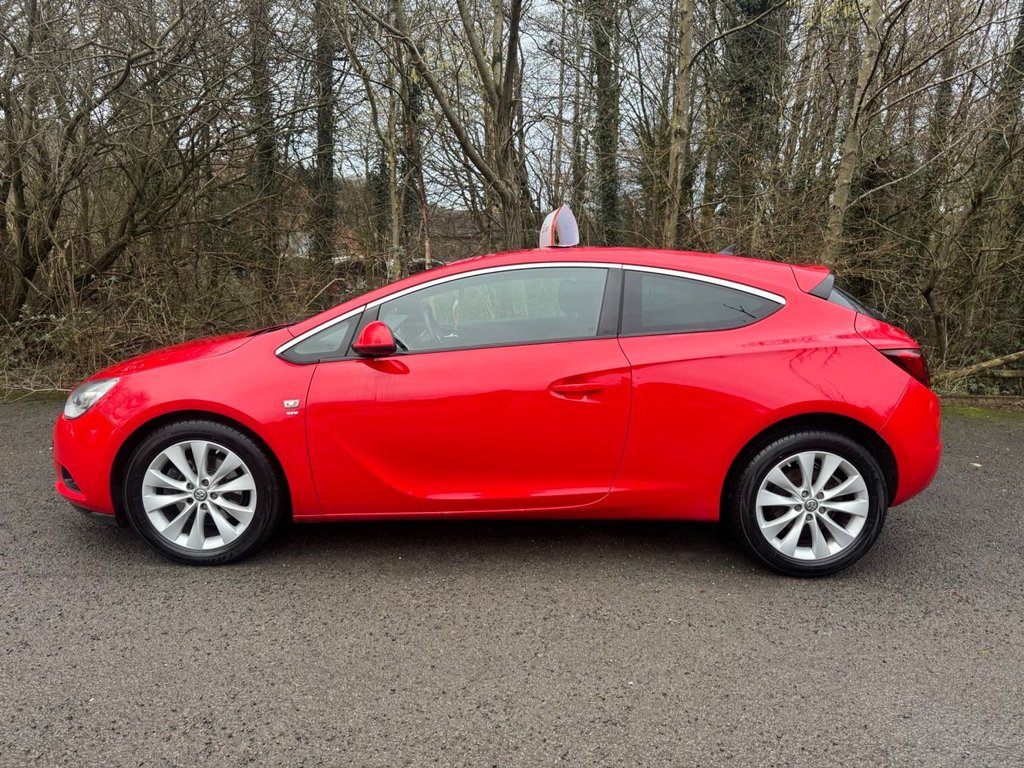 Used Vauxhall Astra GTC 2015 for sale - 77370053: Photo 2
