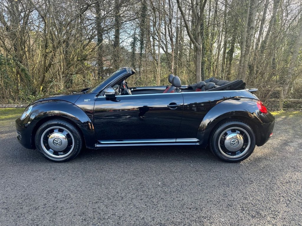 Used Volkswagen Beetle 2013 for sale - 77703781: Photo 2